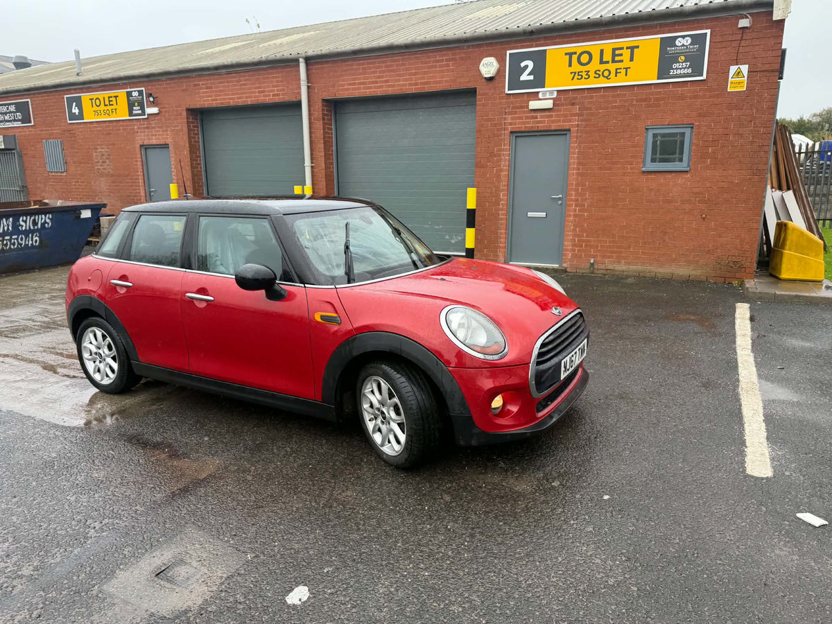 2017-MINI ONE