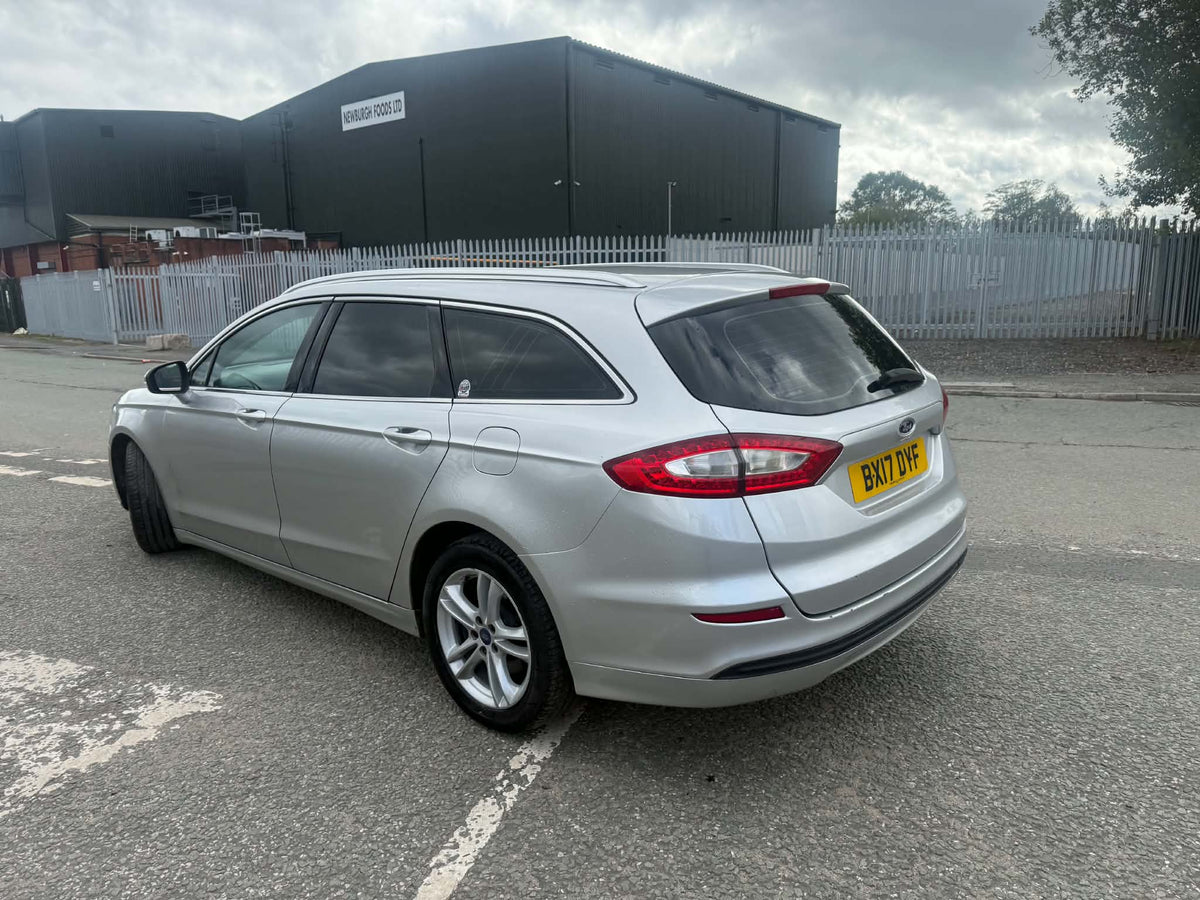 2017-FORD MONDEO