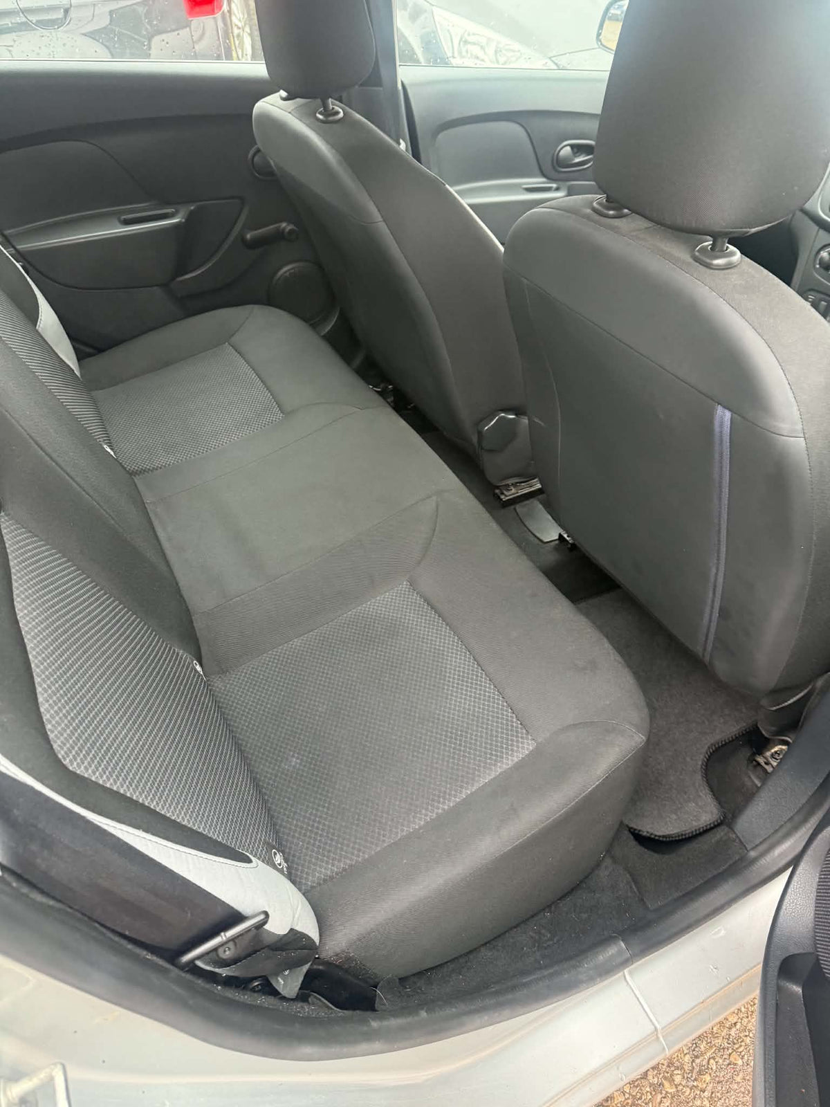 2015-DACIA SANDERO