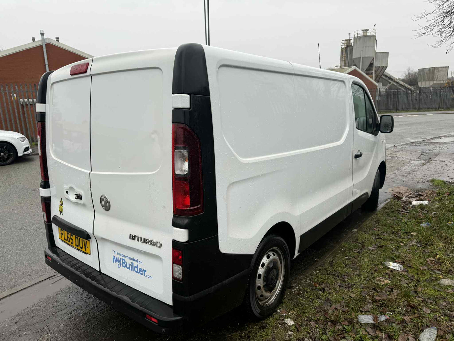 2015 - VAUXHALL VIVARO DIESEL