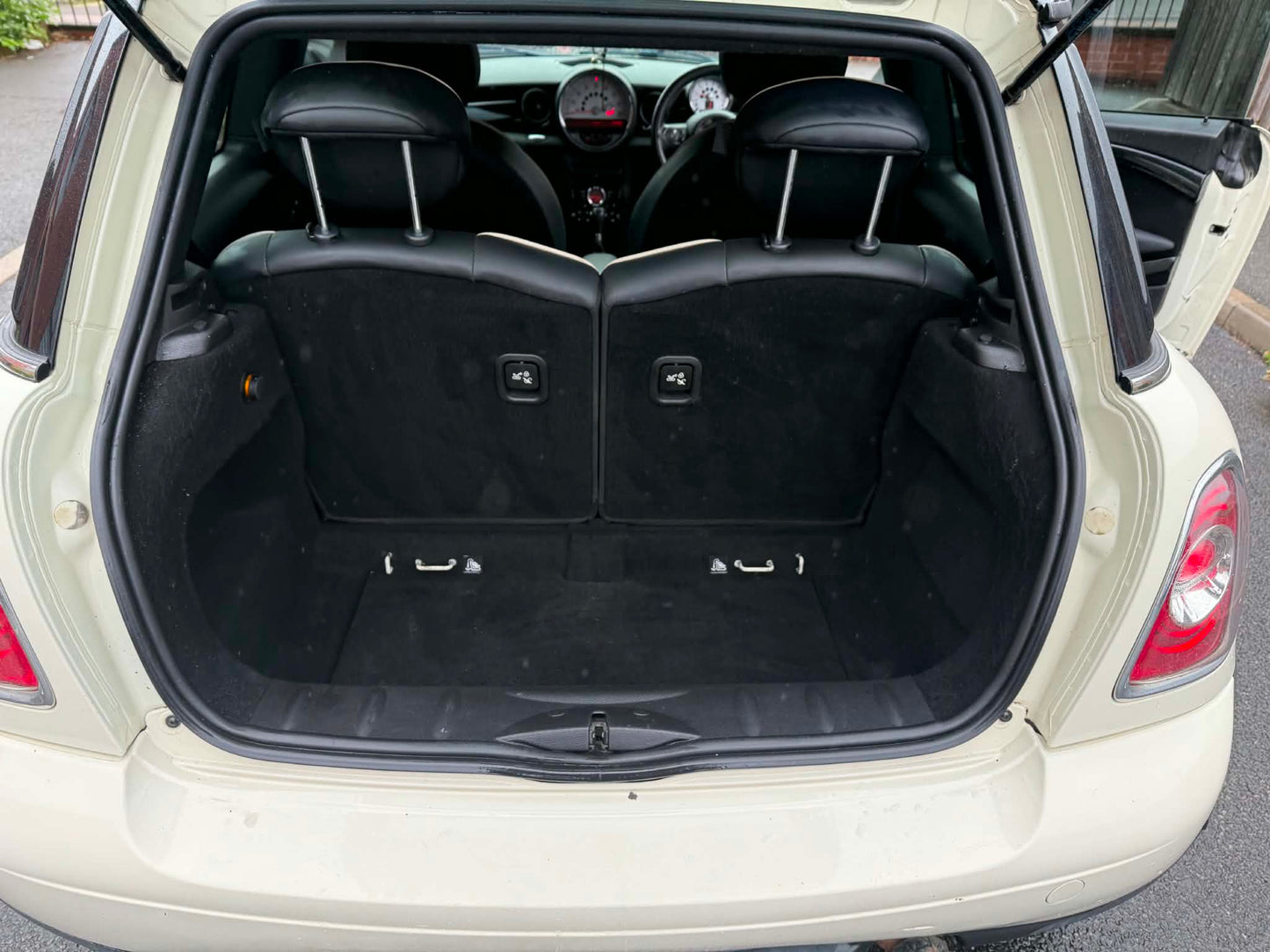 2013-MINI ONE AUTOMATIC