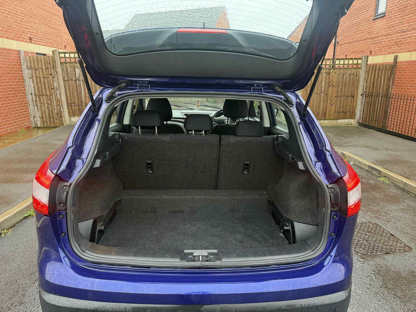 2016 - NISSAN QASHQAI PETROL