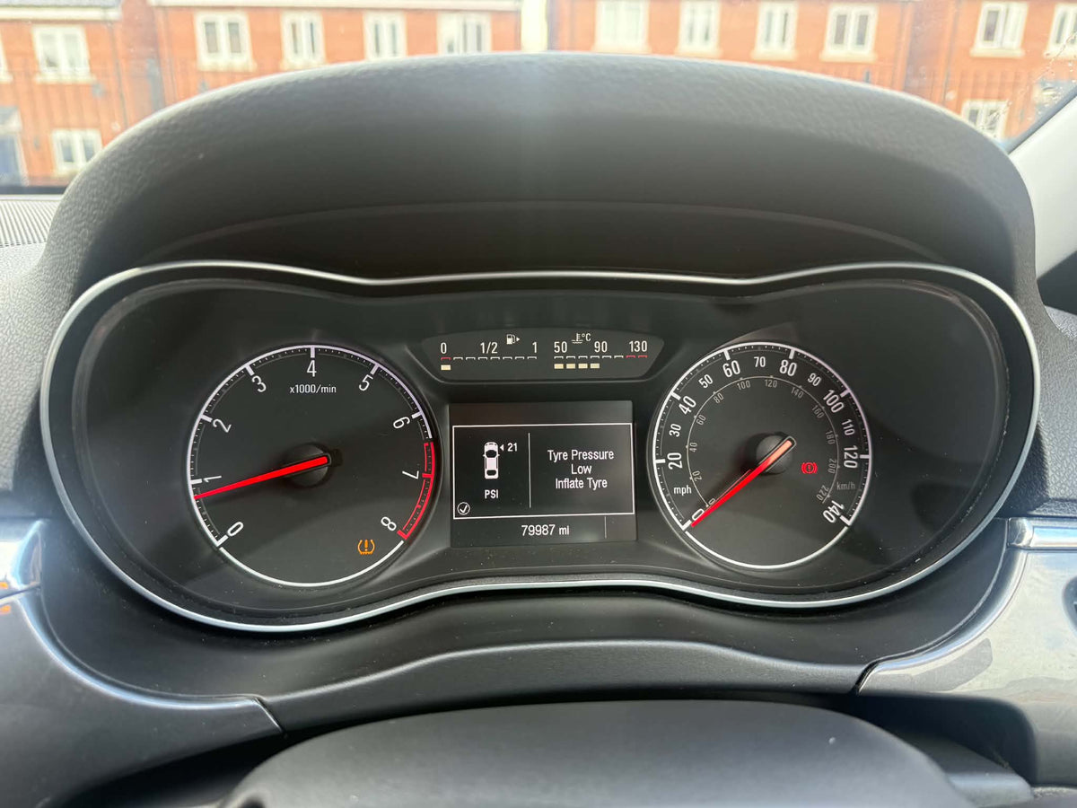 2015-VAUXHALL CORSA
