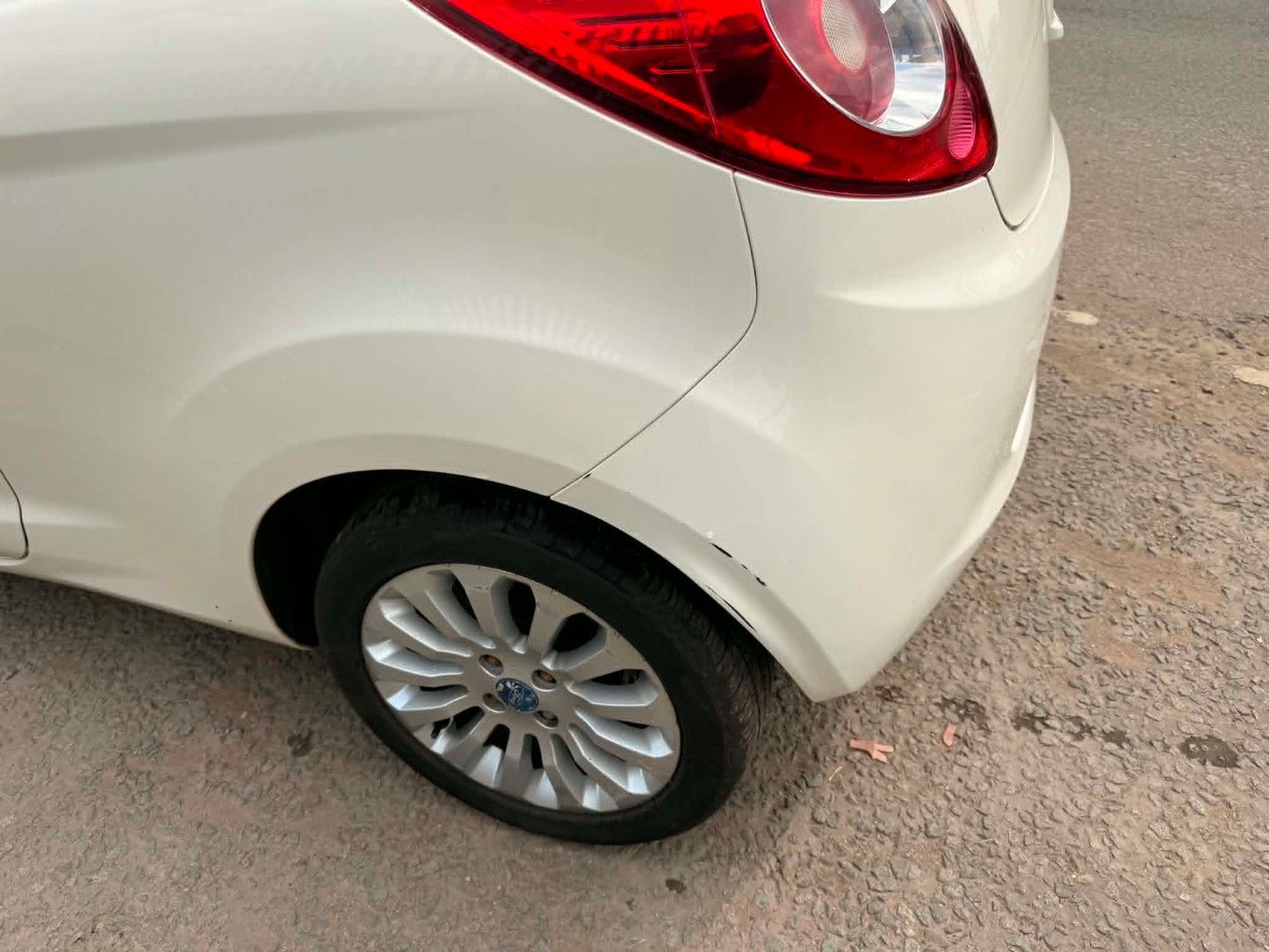2010 - FORD KA