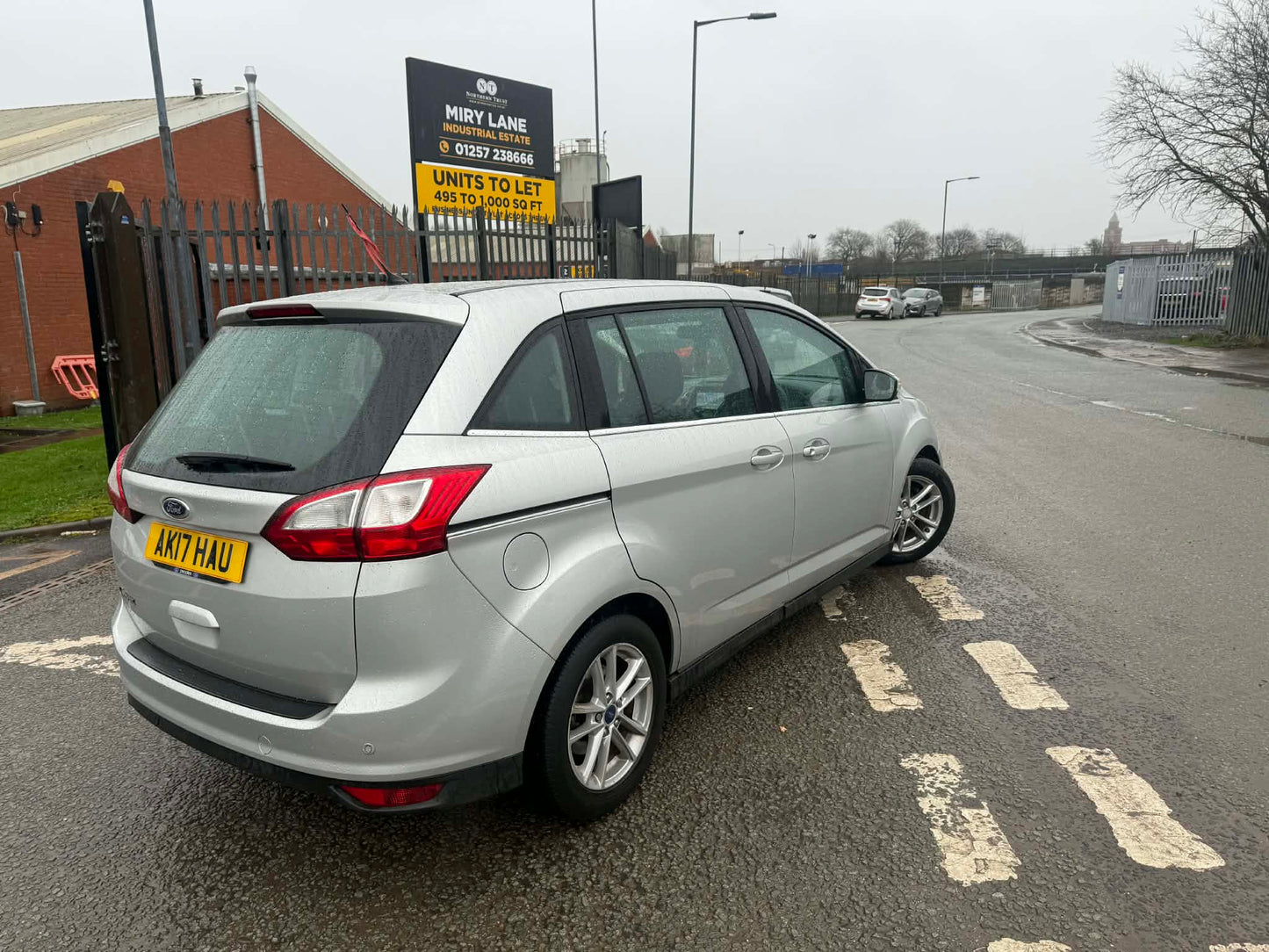2017 - FORD C MAX 7 SEATER