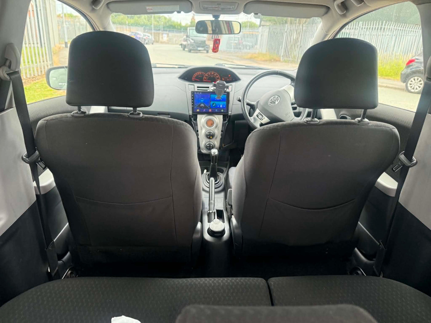 2008-TOYOTA YARIS SR