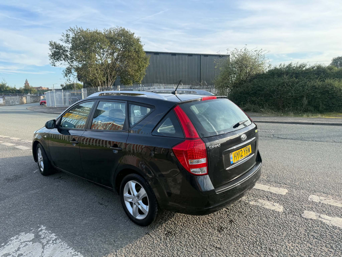 2012- KIA CEED ESTATE