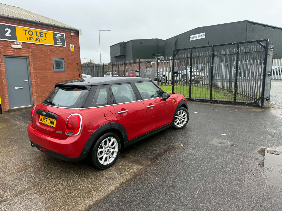 2017-MINI ONE