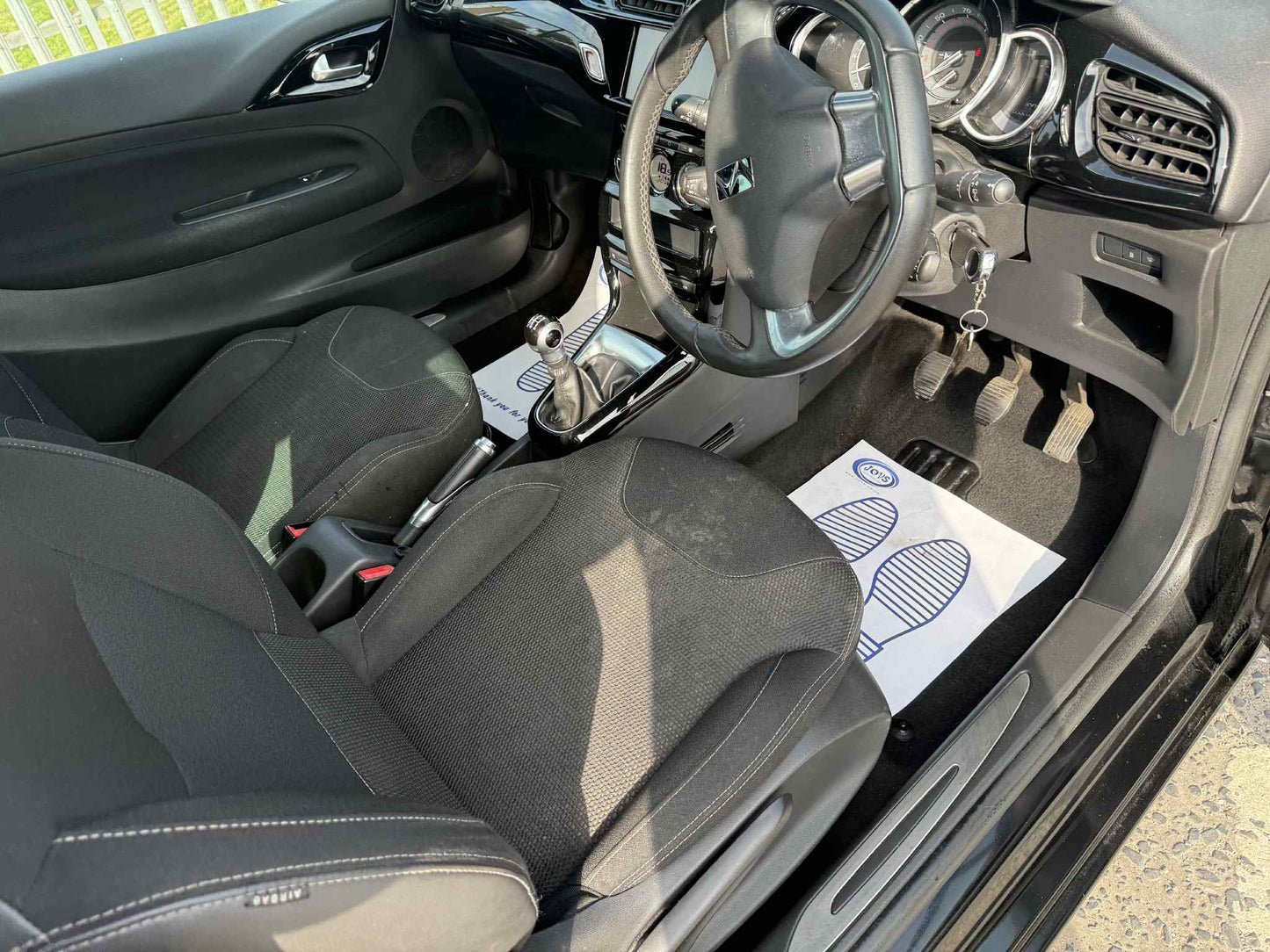 2015-CITROEN DS3
