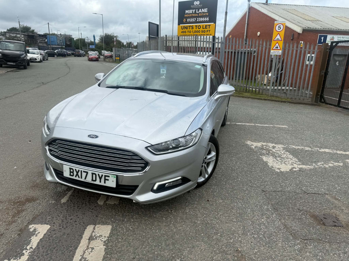 2017-FORD MONDEO