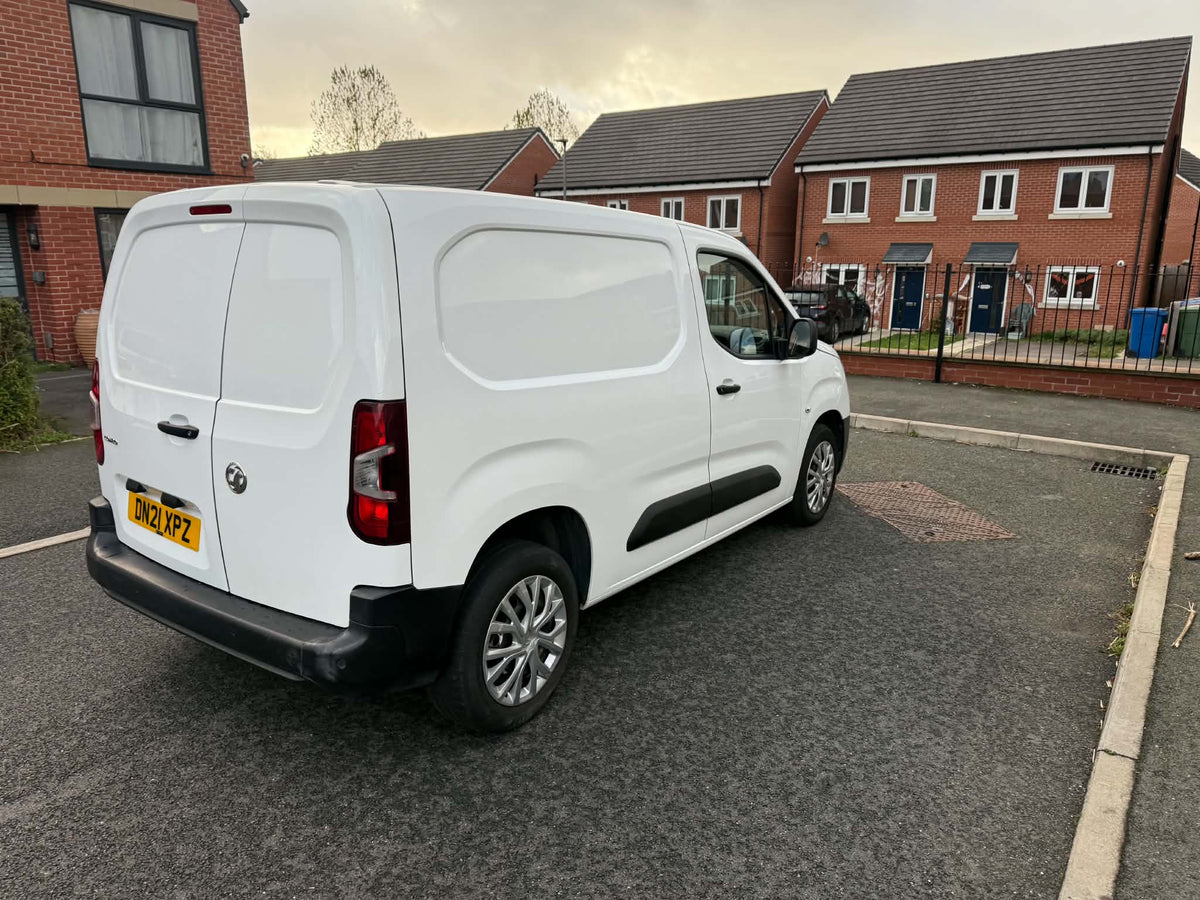 2021-VAUXHALL COMBO