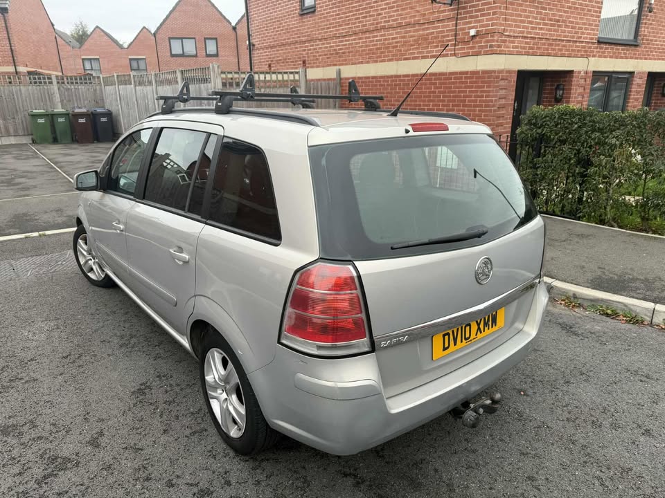 2010 - VAUXHALL ZAFIRA