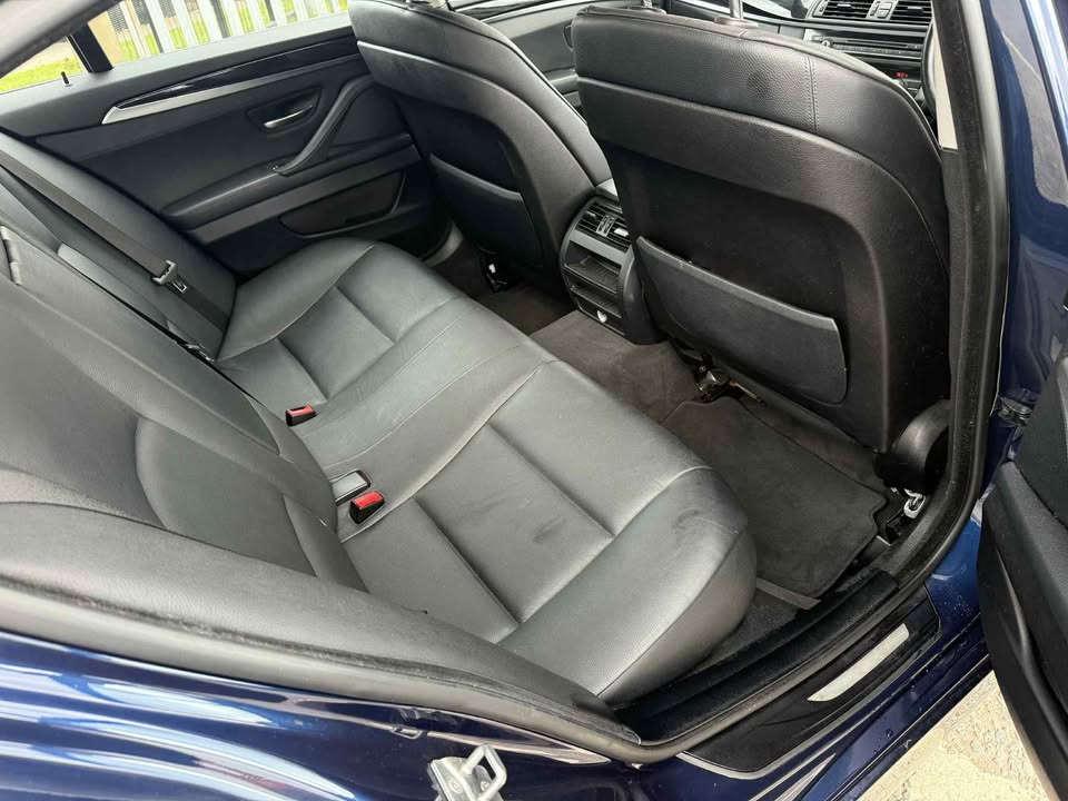 2010 - BMW SERIES 5