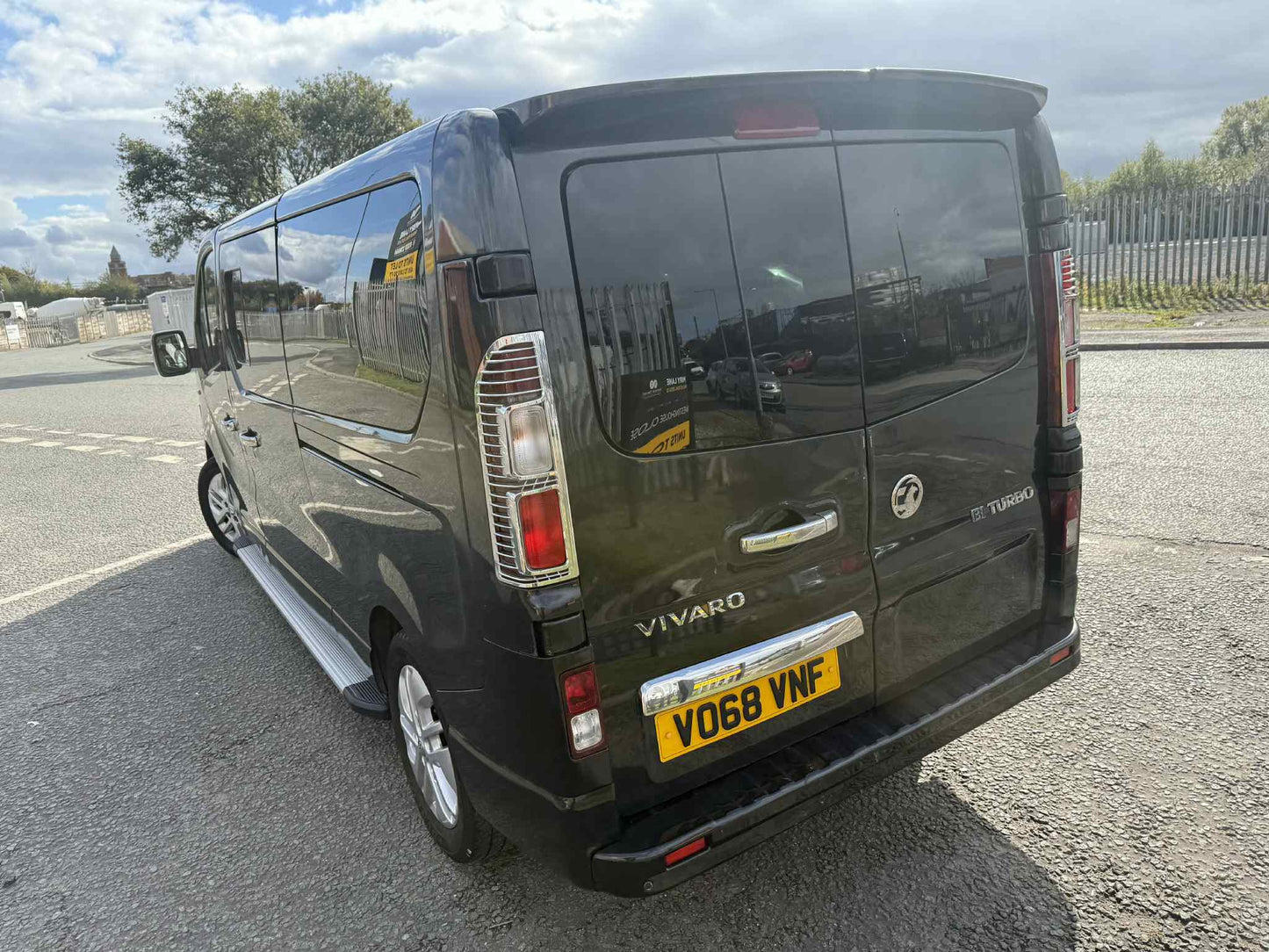 2018 - VAUXHALL VIVARO 9 SESTER BUS