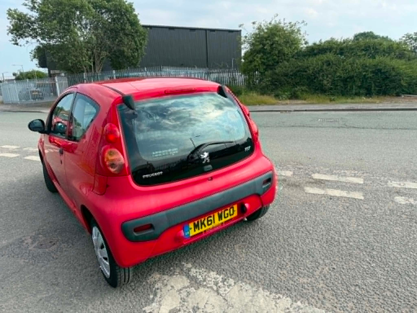 2011-PEUGEOT 107