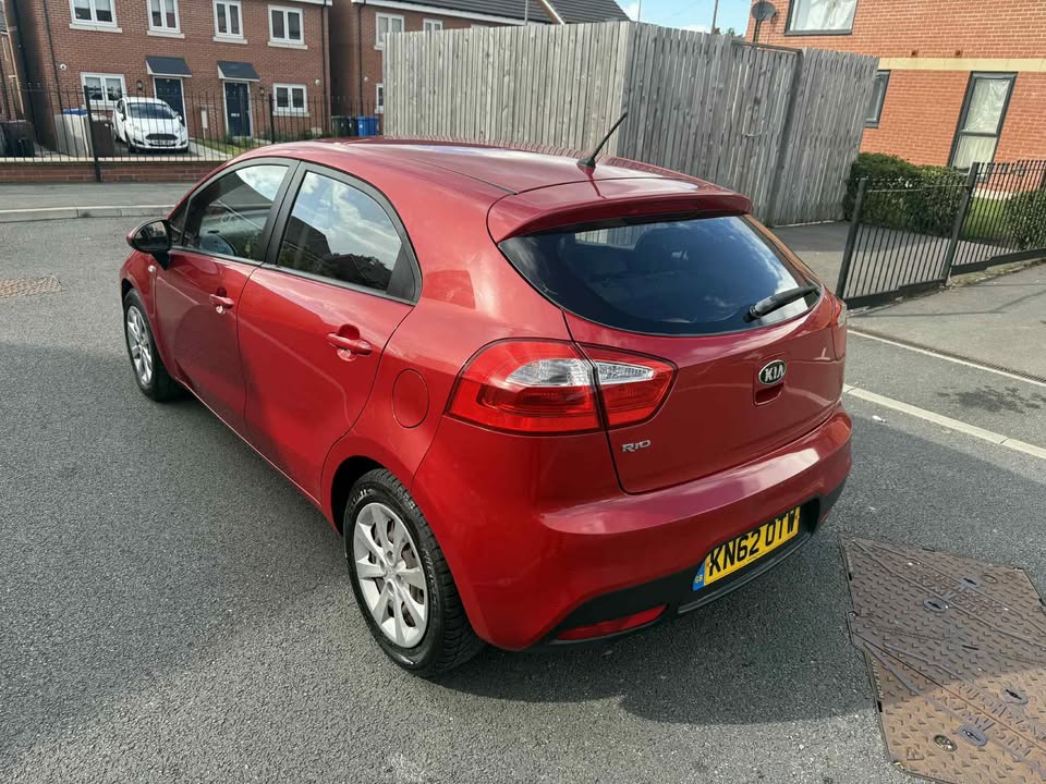 2012 - KIA RIO