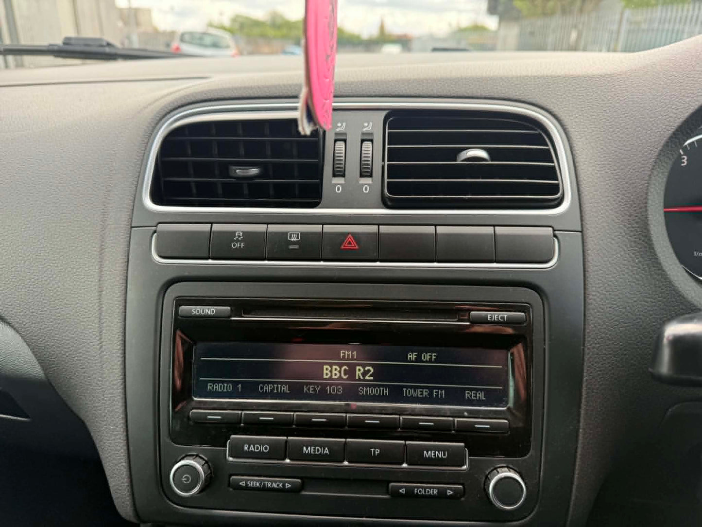 2013- VW POLO
