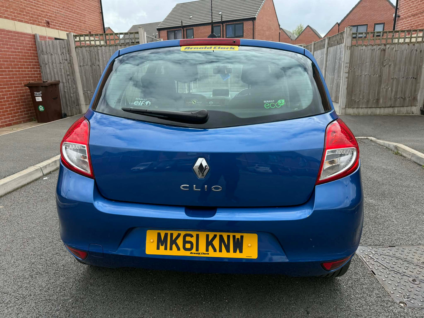 2011- RENAULT CLIO TOMTOM
