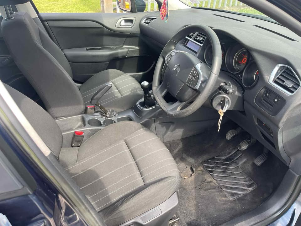 2011 CITROEN C4