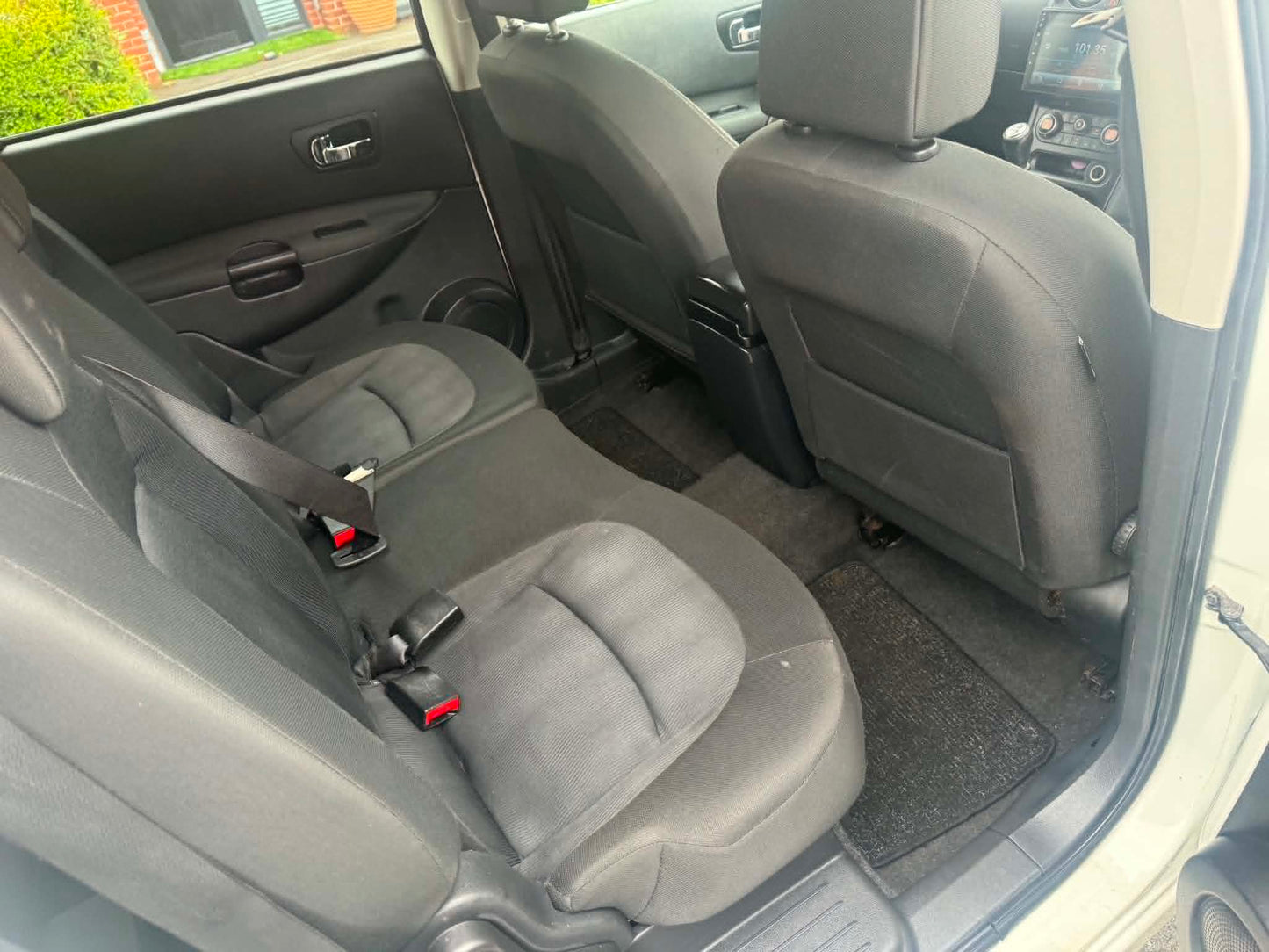 2010-NISSAN QASHQAI PLUS 2