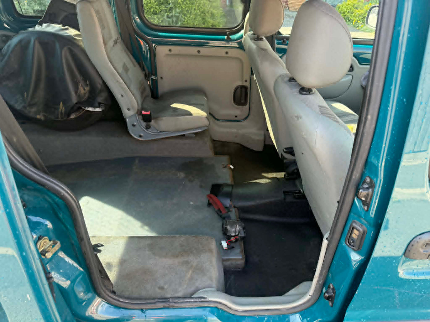 2006- RENAULT KANGOO WHEEL CHAIR AUTOMATIC