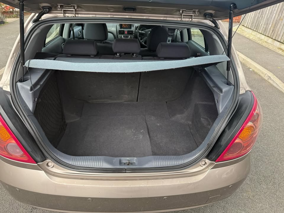 2005 - NISSAN ALMERA