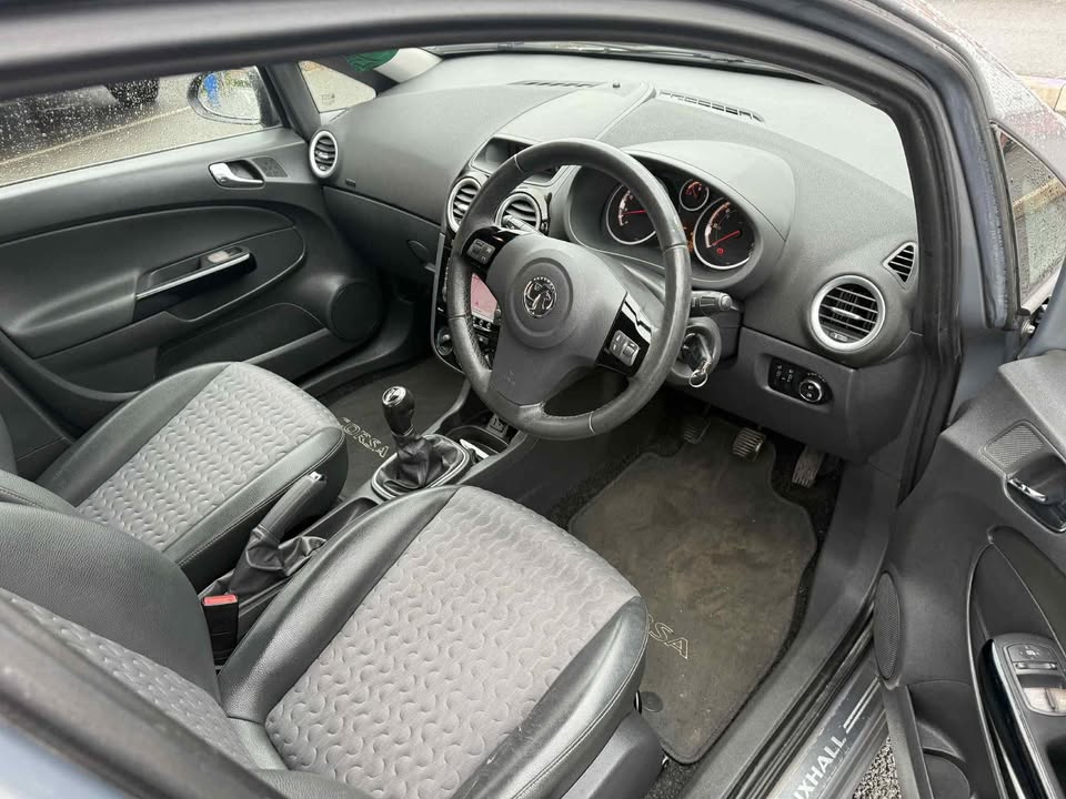 2013 - VAUXHALL CORSA