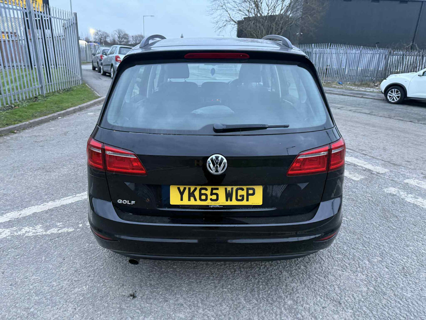2015 - VW GOLF SV