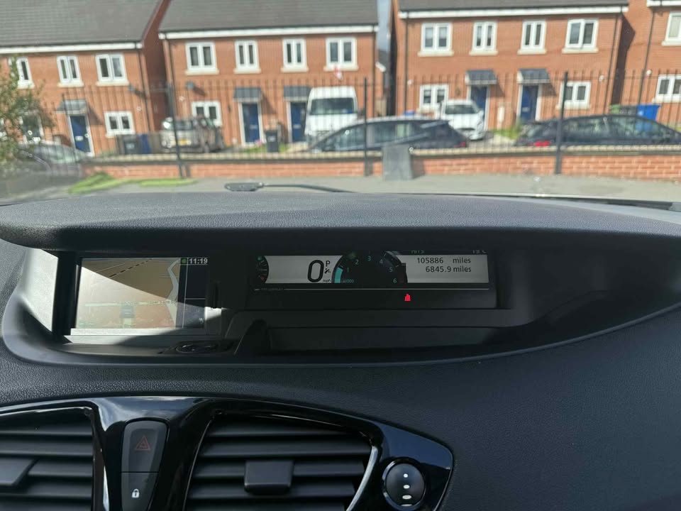 2011 - RENAULT SCENIC