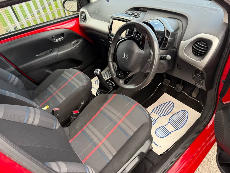 2015 PEUGEOT 108