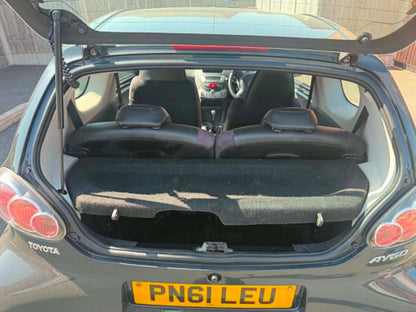 2011-TOYOTA AYGO