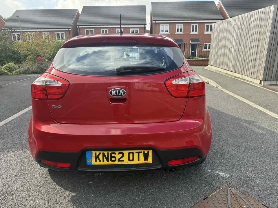 2012 - KIA RIO