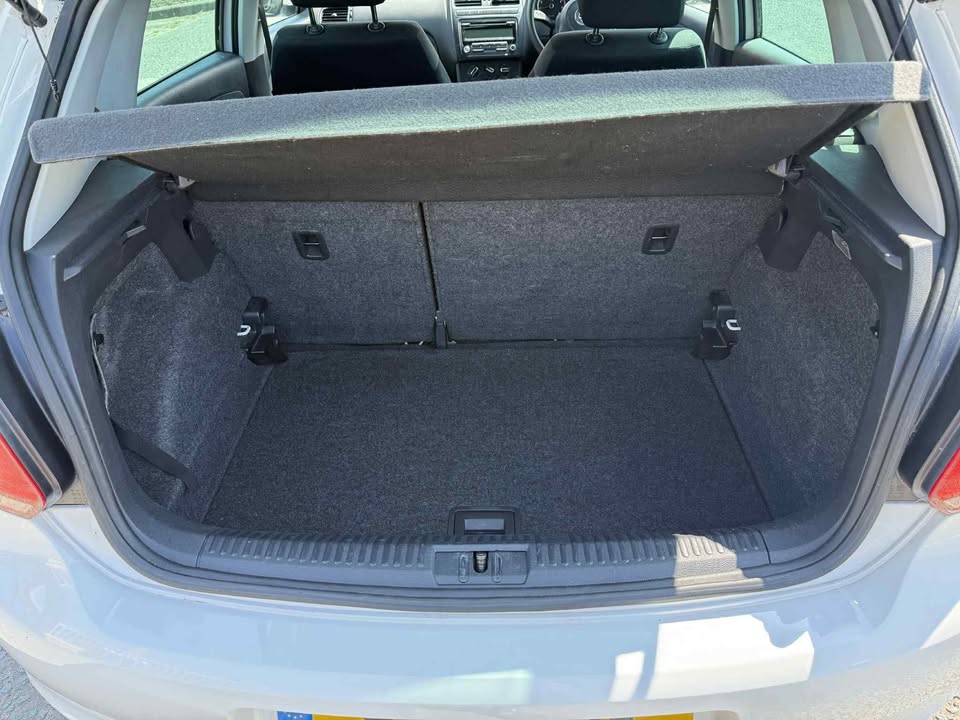 2011 - VOLKSWAGEN POLO