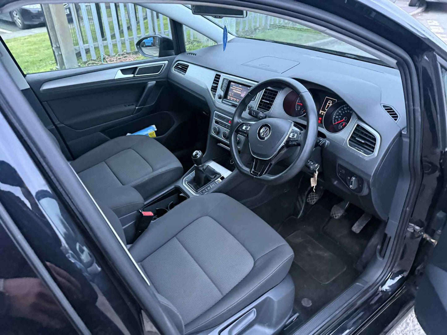 2015 - VW GOLF SV