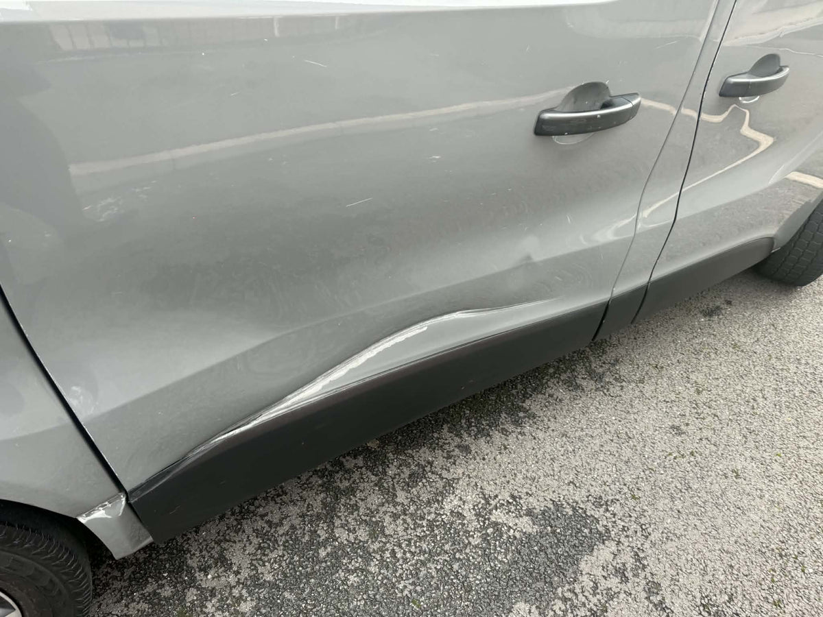 2018-VAUXHALL VIVARO BUS