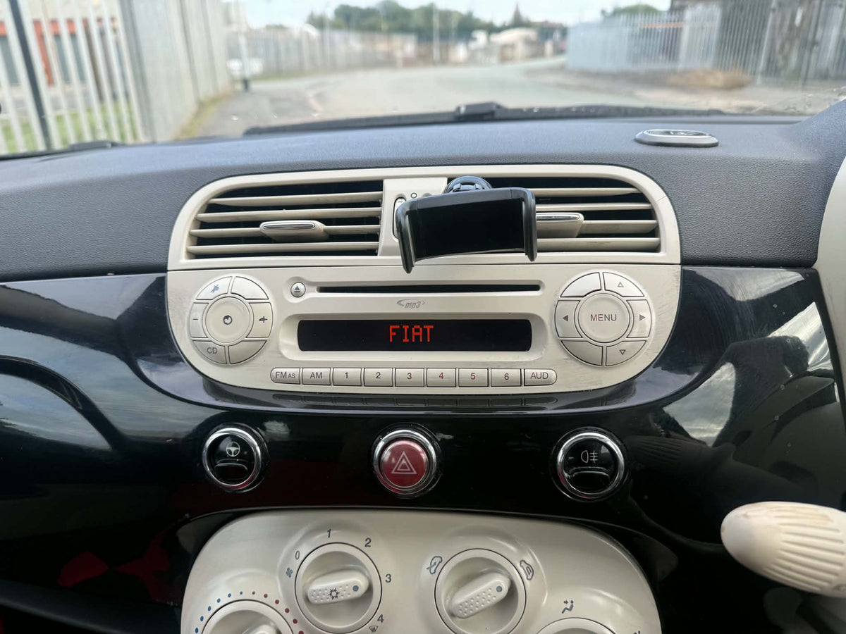 2011-FIAT 500