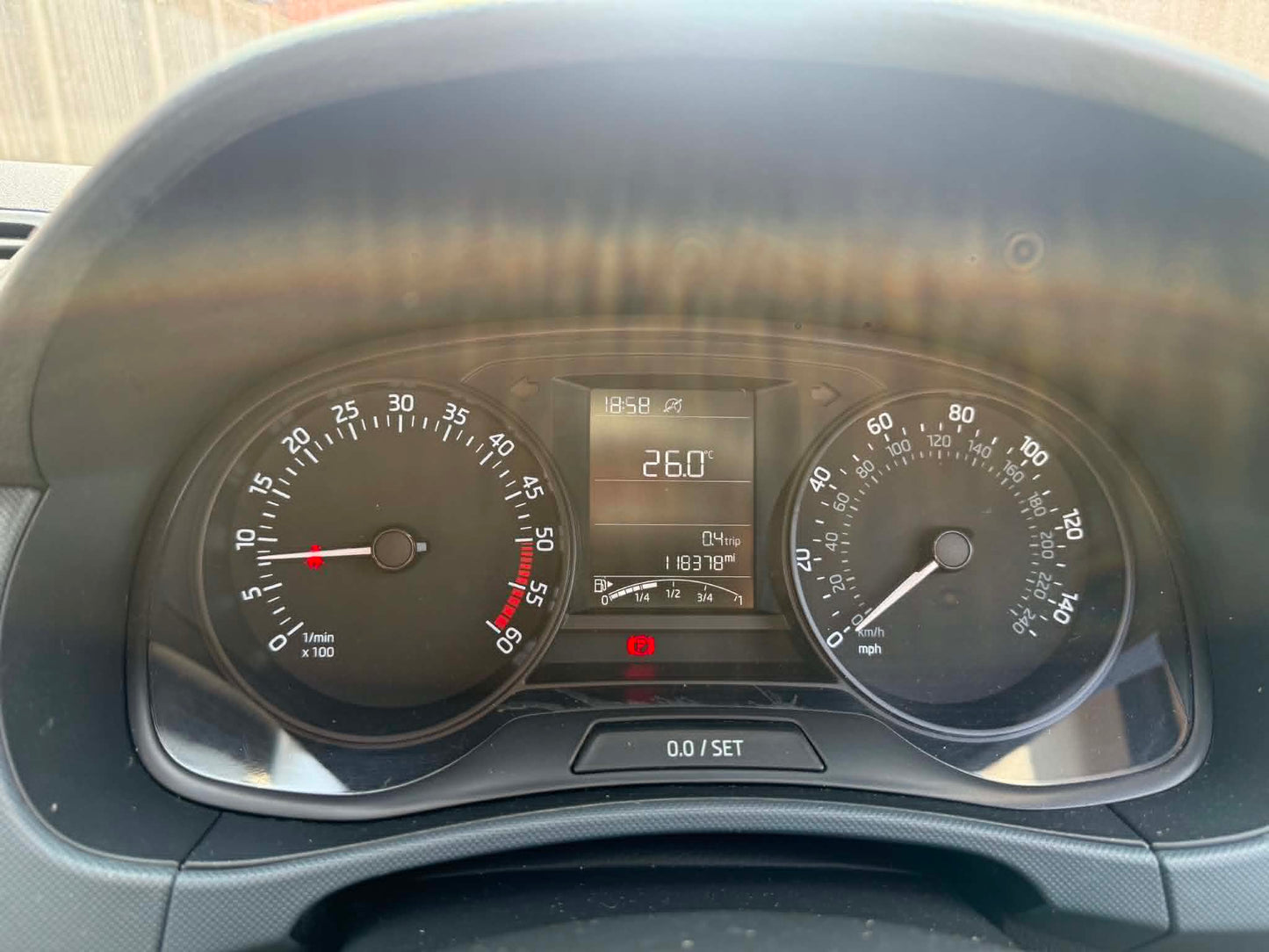 2015-SKODA FABIA