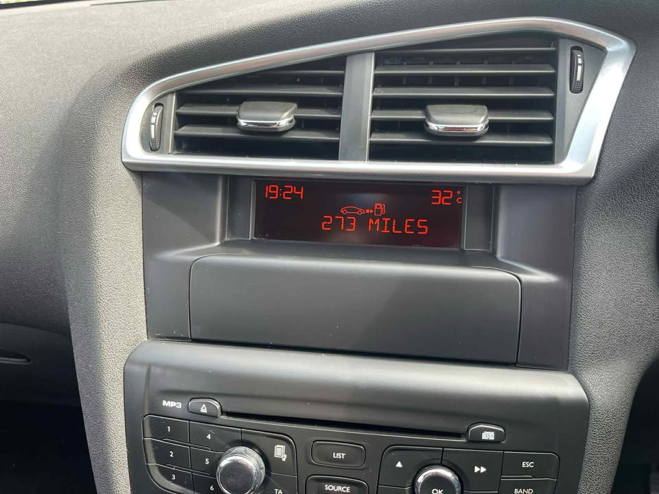 2011 CITROEN C4