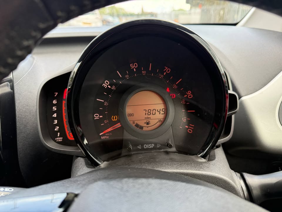 2015 PEUGEOT 108