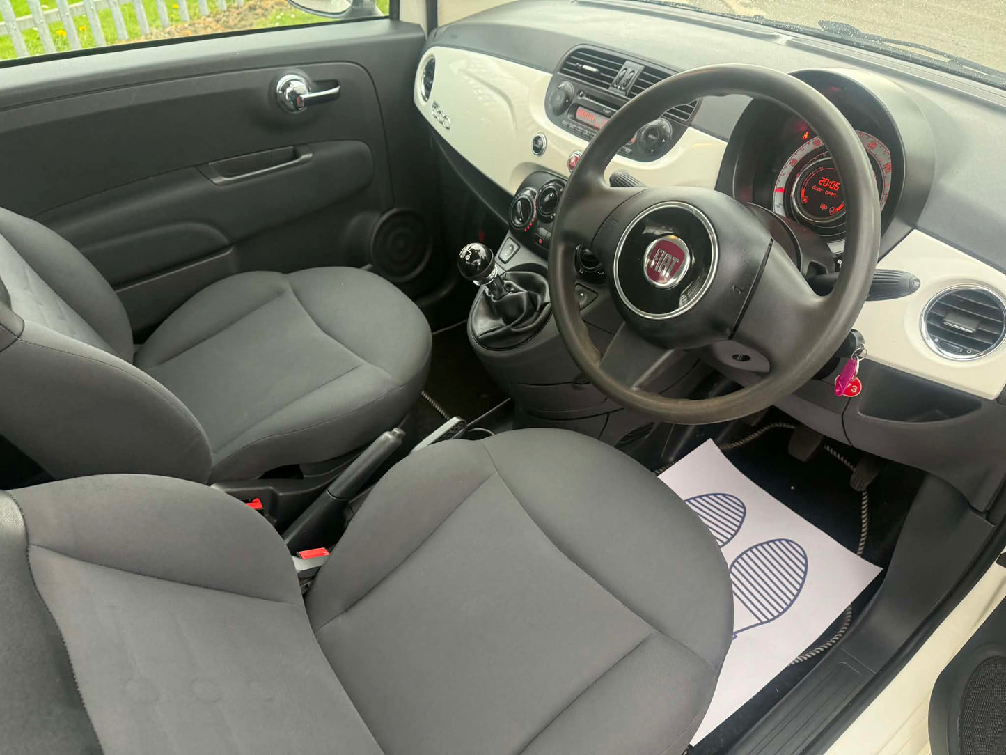 2013 - Fiat 500 Popular RHD
