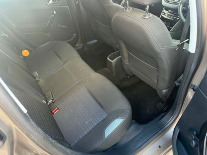 2014-PEUGEOT 208