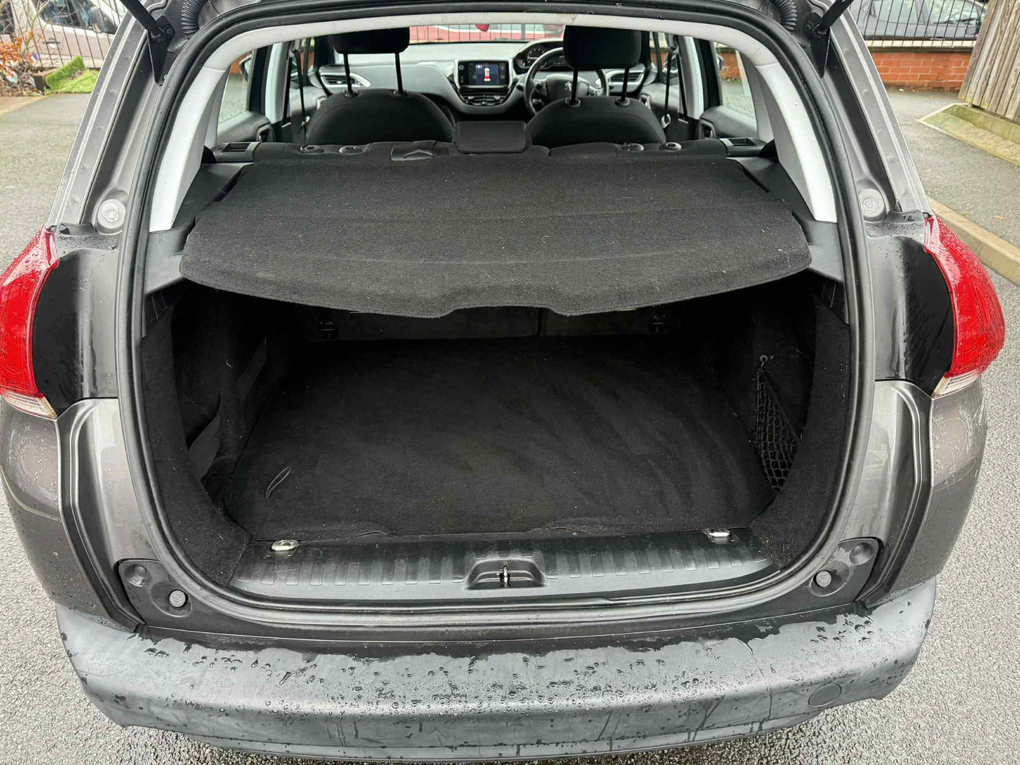 2016 - PEUGEOT 2008 LOW MILEAGE