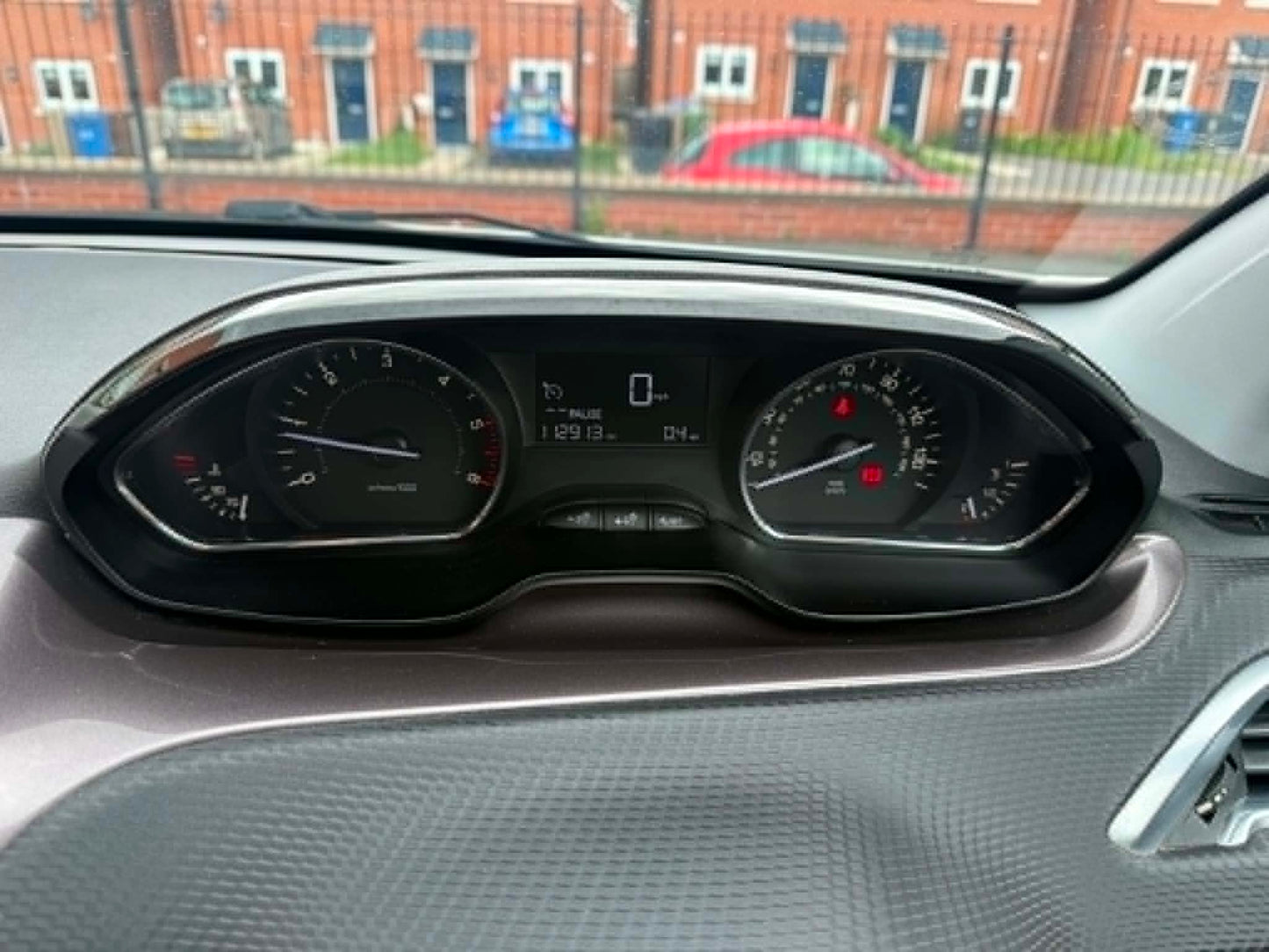 2014-PEUGEOT 2008