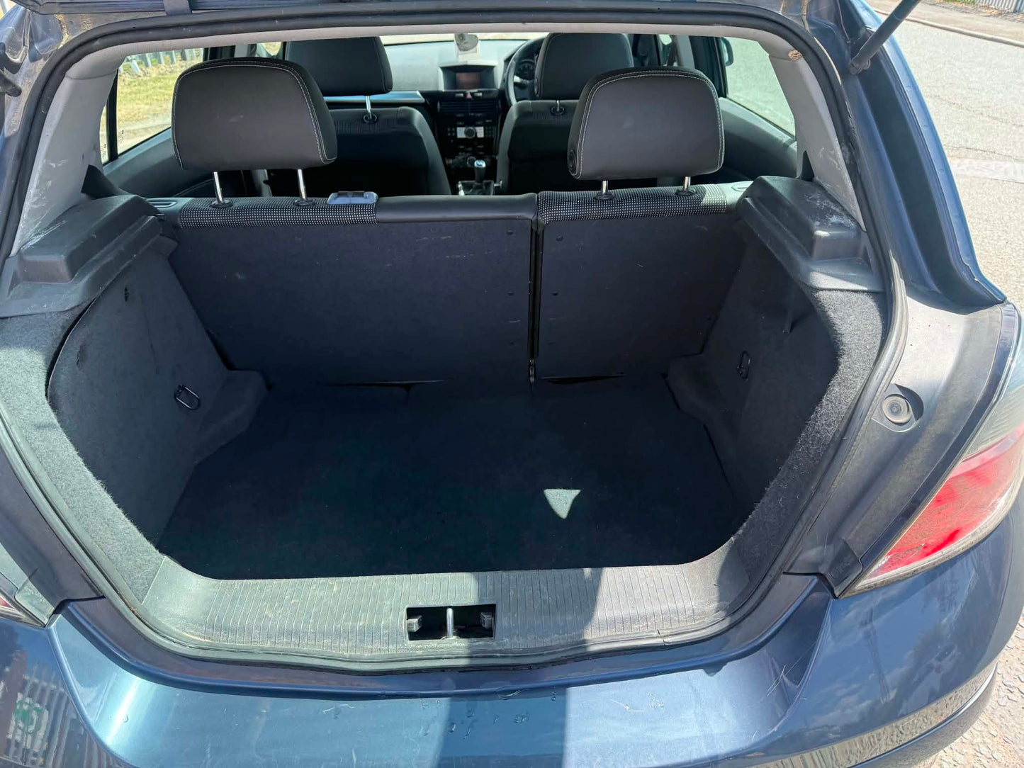 2009-VAUXHALL ASTRA