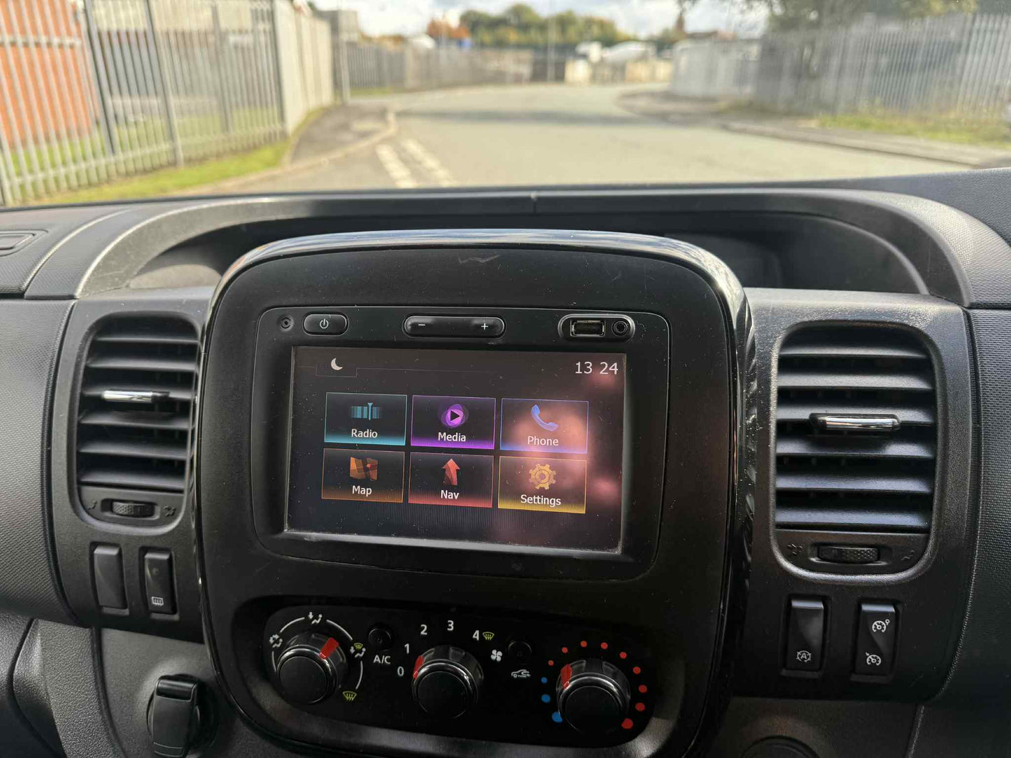 2018 - VAUXHALL VIVARO 9 SESTER BUS