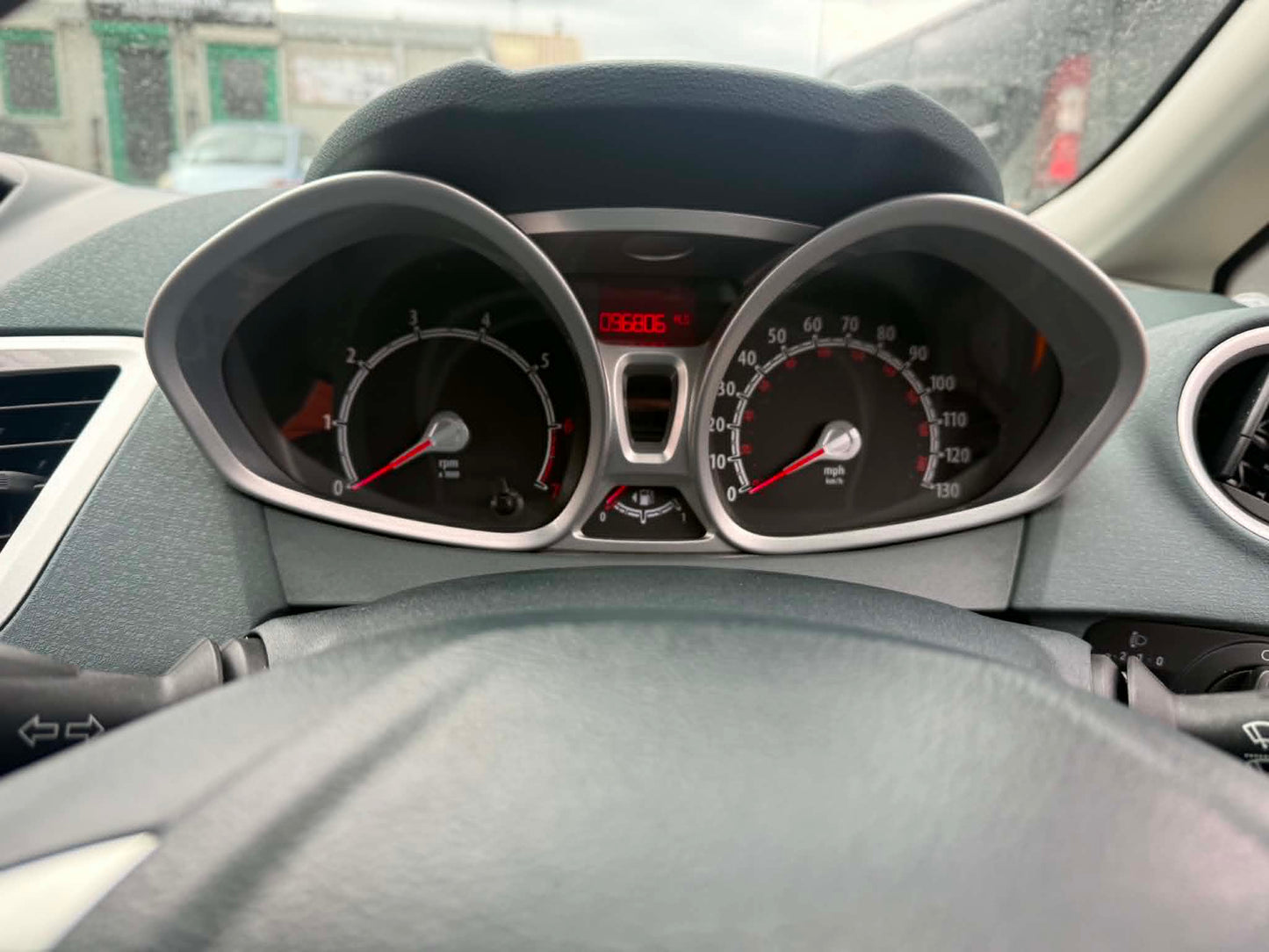2011 - FORD FIESTA