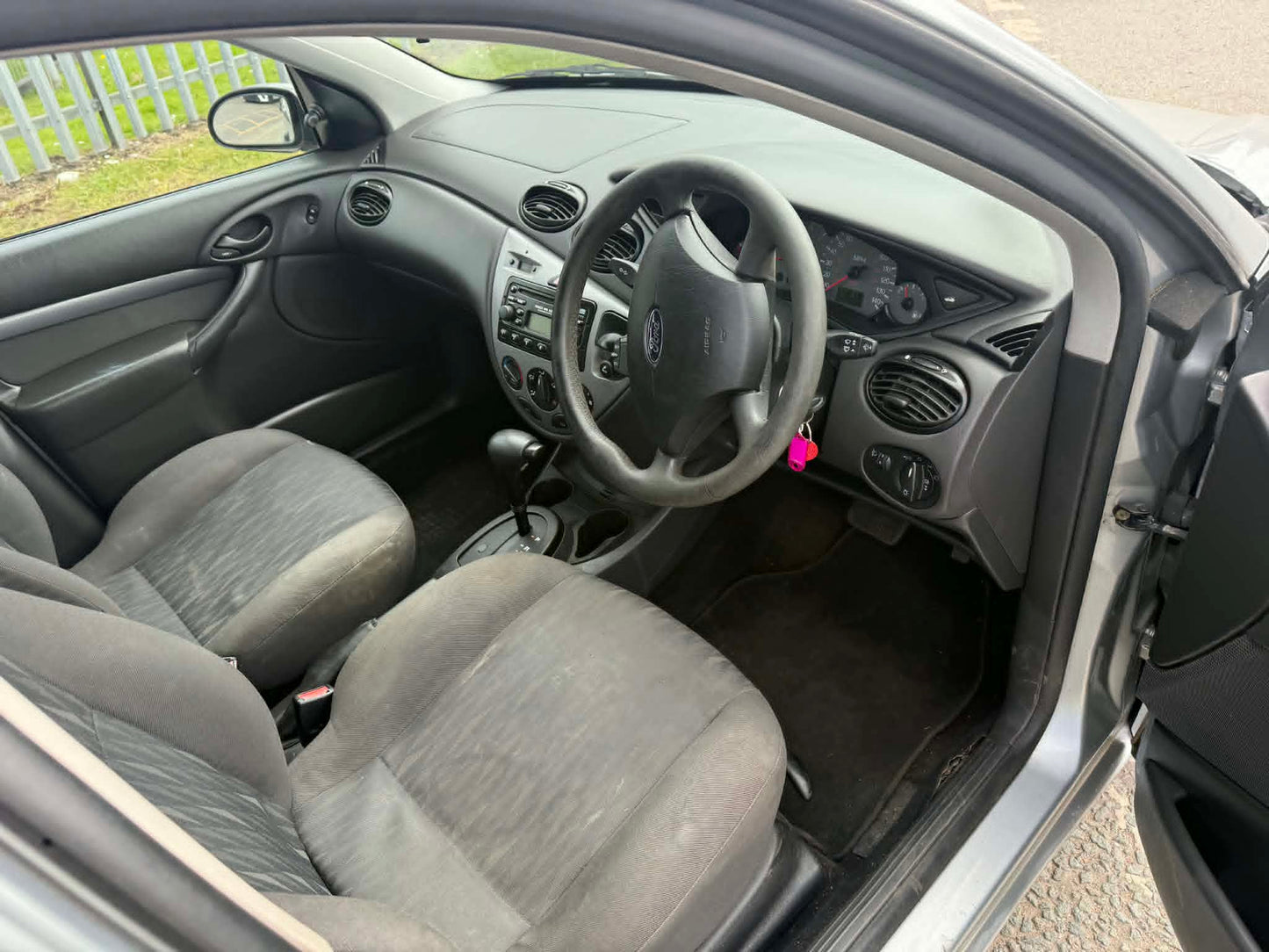 2004- FORD FOCUS