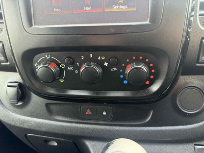 2018 - VAUXHALL VIVARO 9 SESTER BUS