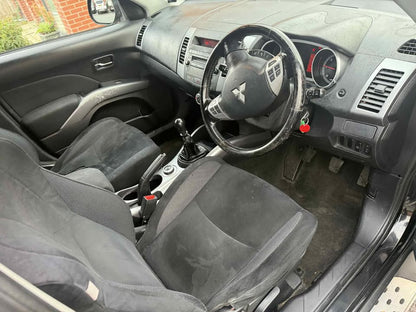 2008 - MITSUBISHI OUTLANDER