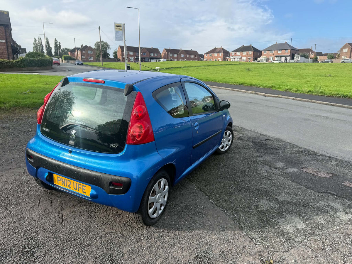 2012-PEUGEOT 107